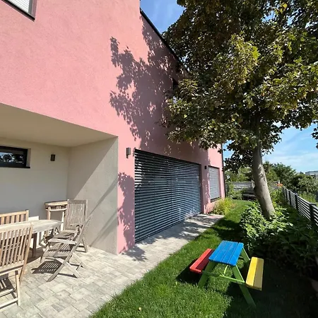 Villa Rose Close To Vienna & Airport Maria Ellend Exterior photo