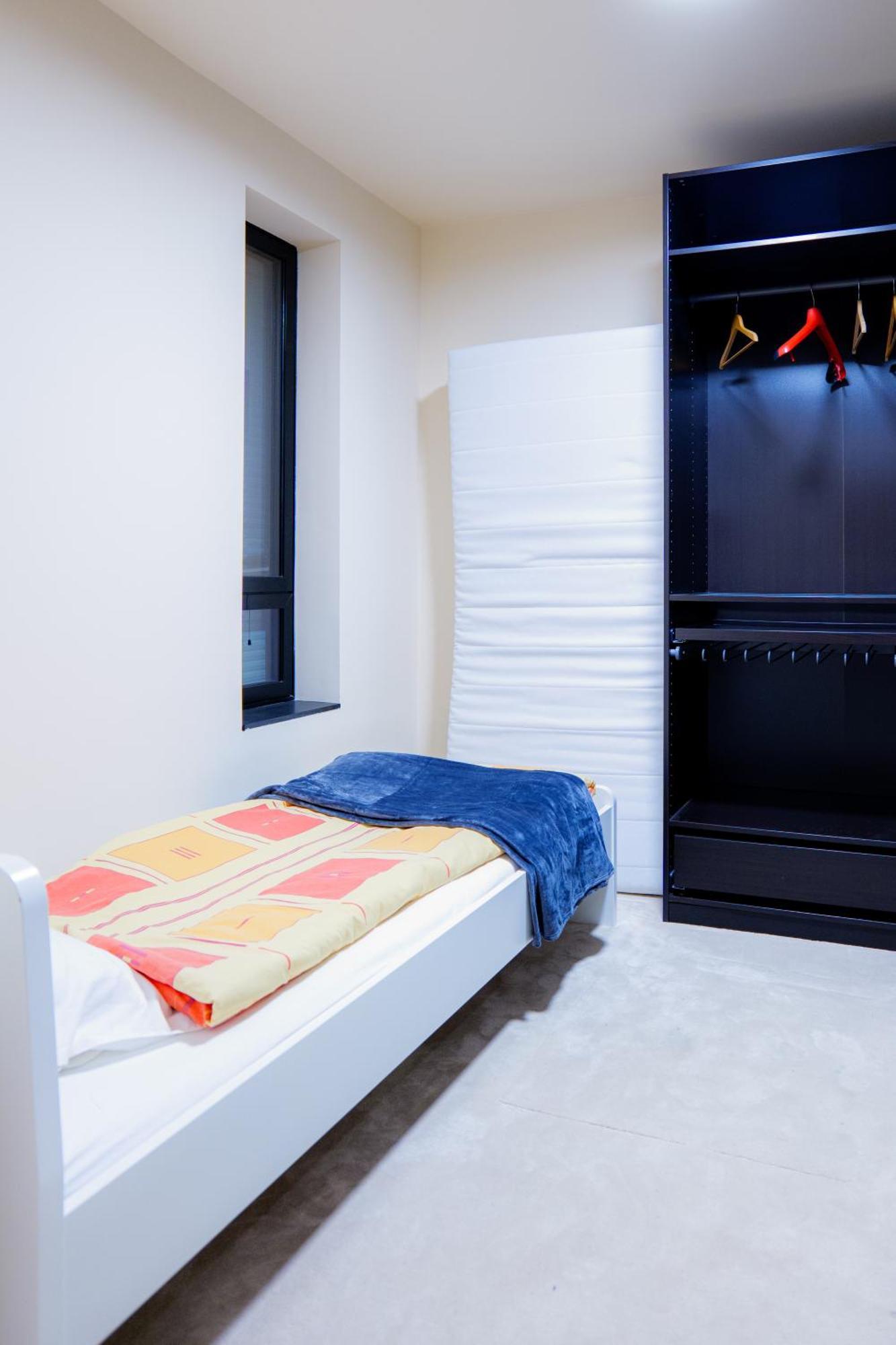 Rose Close To Vienna & Airport *